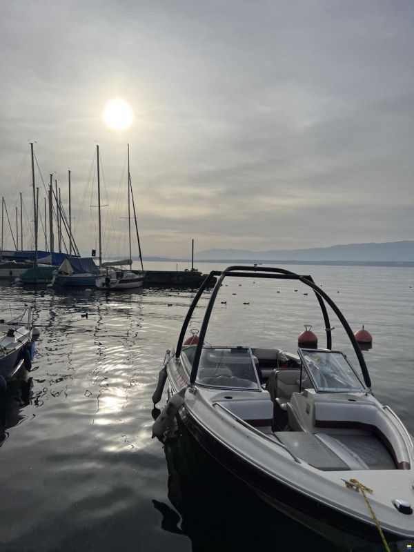 Maxum Runabout 2000