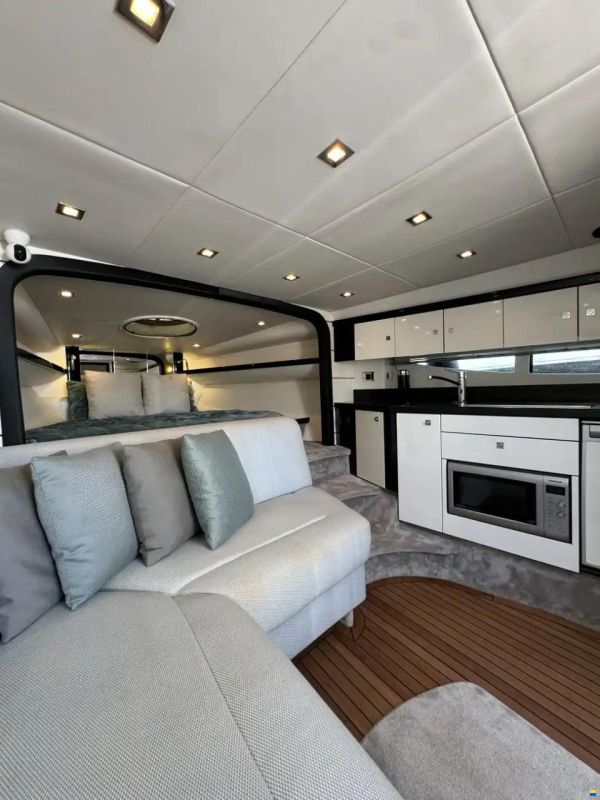 Sunseeker Superhawk 43