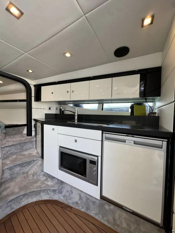 Sunseeker Superhawk 43