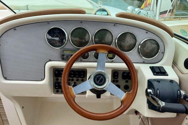 Chris Craft Corsair 28