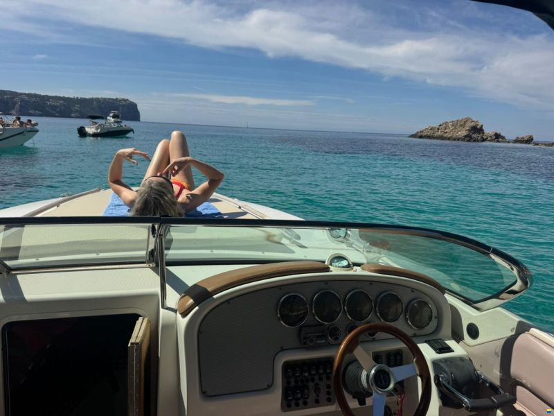 Chris Craft Corsair 28