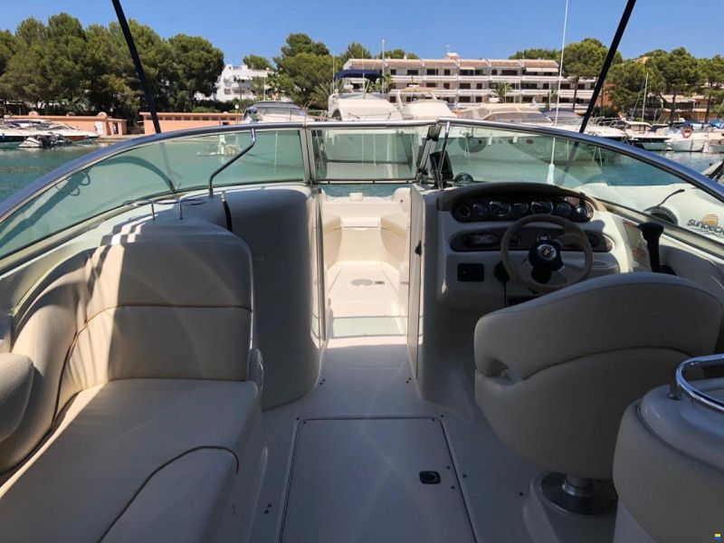Sea Ray Sundeck 240