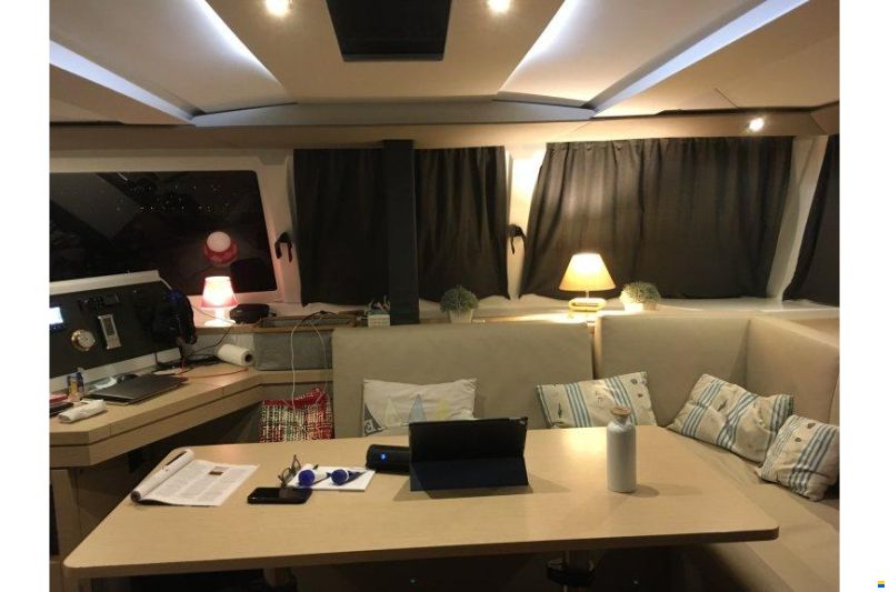 Fountaine Pajot Lucia 40