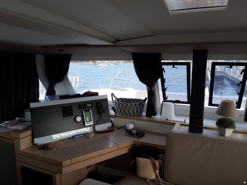Fountaine Pajot Lucia 40