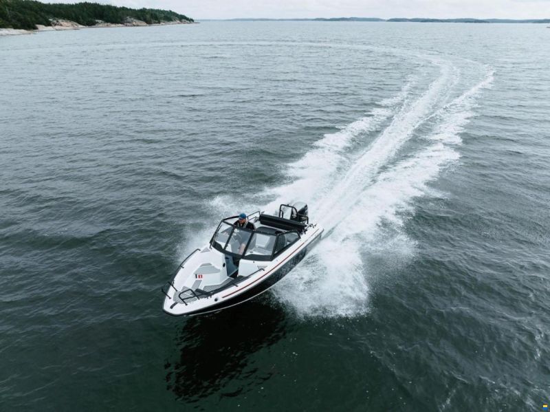 Yamarin Cross 57 BR VMAX