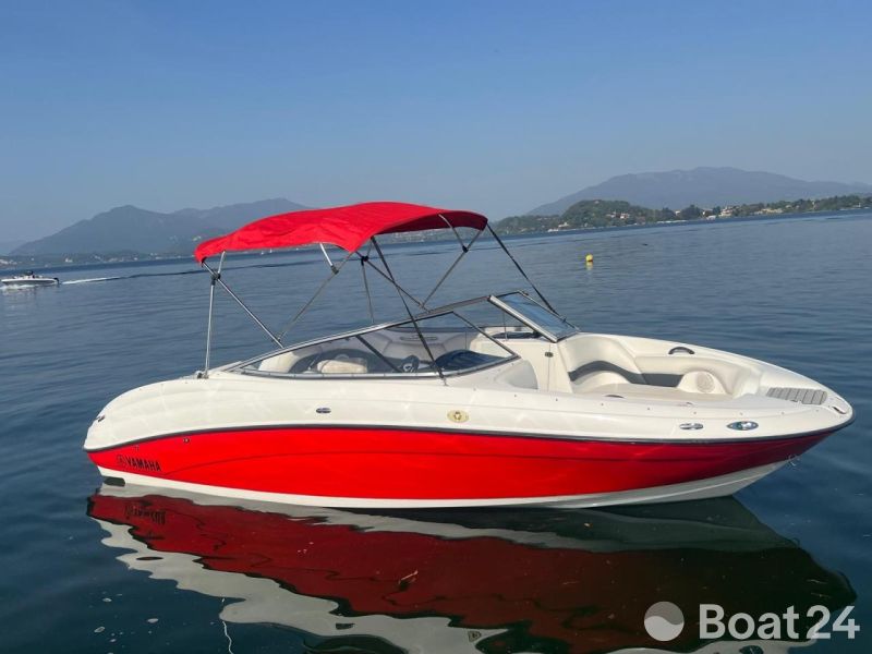 Yamaha WaveRunner SX 210