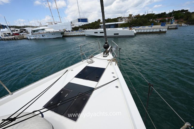 Hanse 548