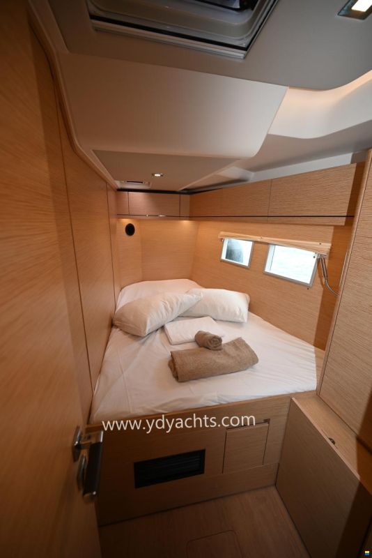 Hanse 548