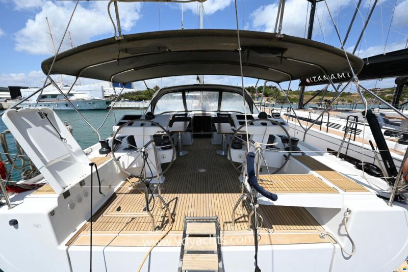 Hanse 548