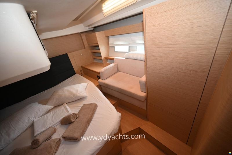 Hanse 548