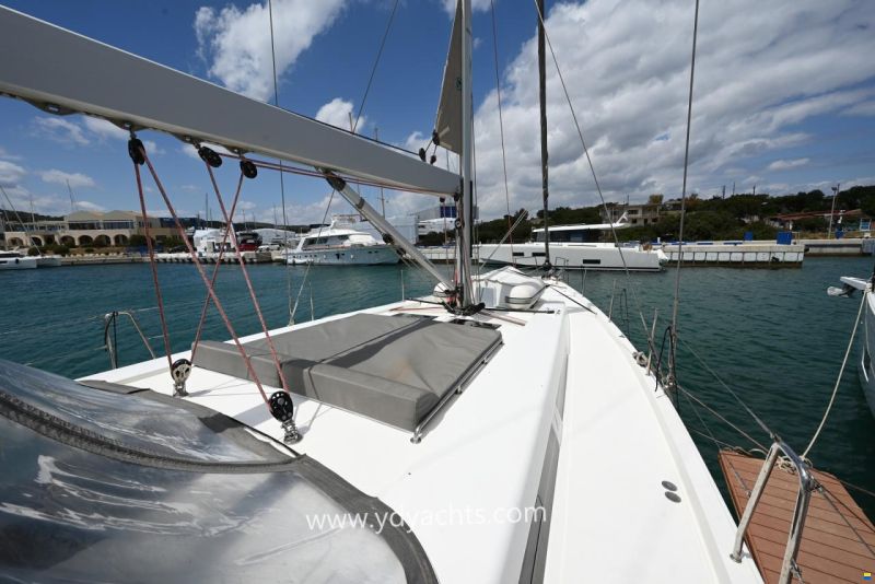 Hanse 548