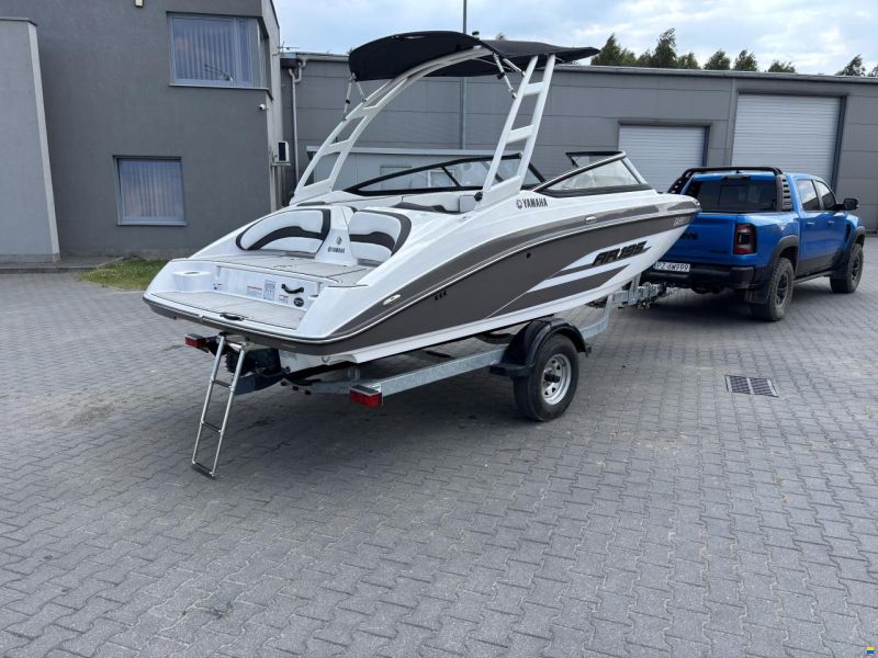 Yamaha WaveRunner AR195