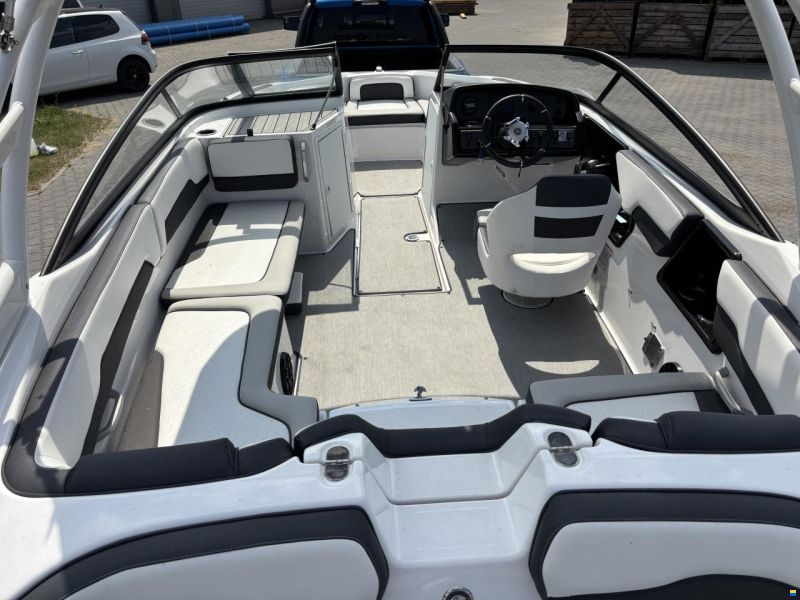 Yamaha WaveRunner AR195