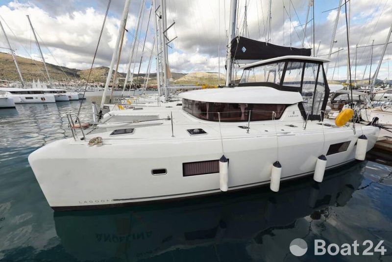 Lagoon 42