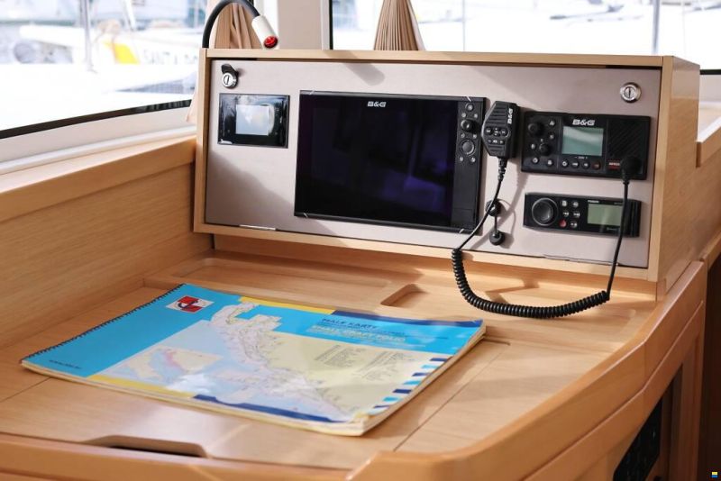Lagoon 42