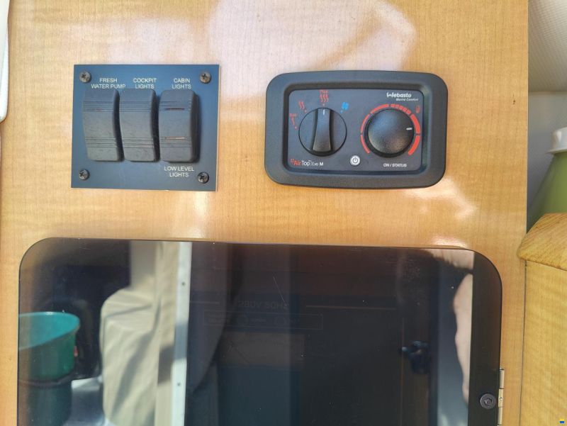 Four Winns V258