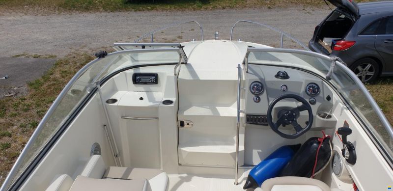 Bayliner 642 Cuddy