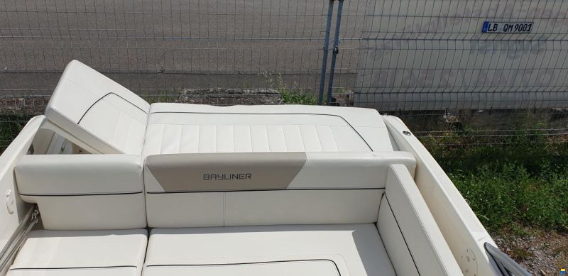 Bayliner 642 Cuddy