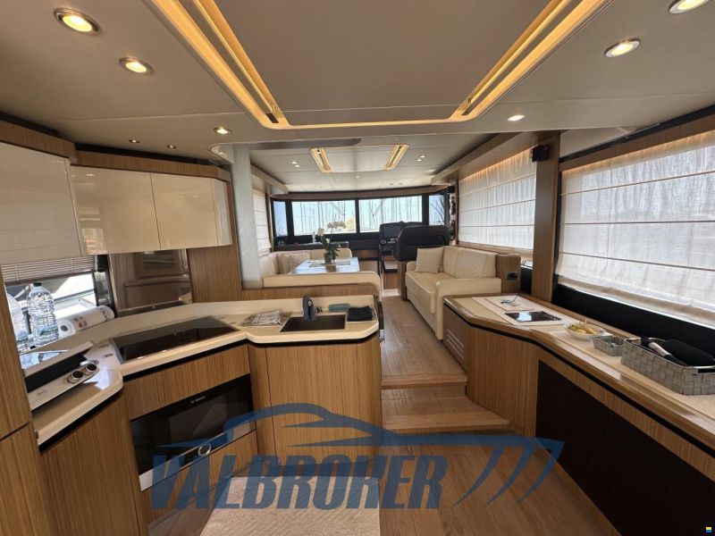 Absolute Navetta 52