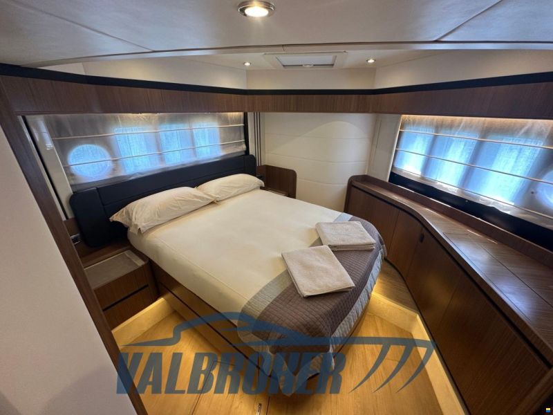 Absolute Navetta 52