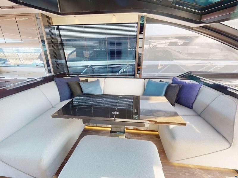 Sunseeker Predator 65