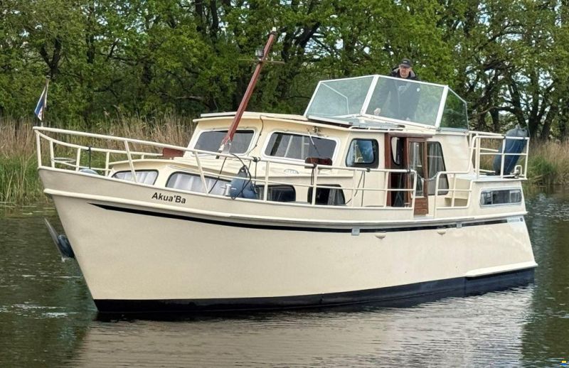 Hoekstra kruiser 1050