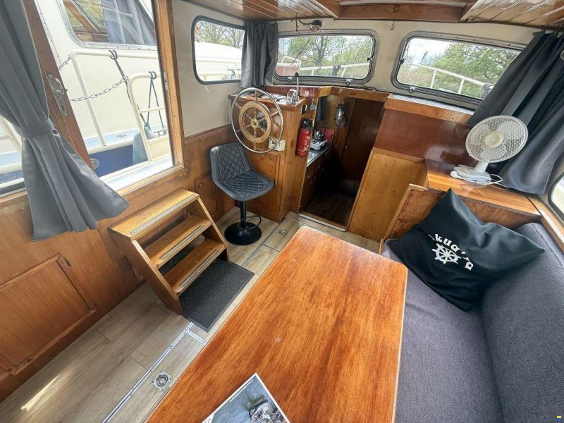 Hoekstra kruiser 1050