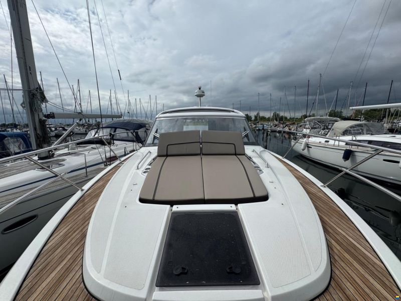 Bavaria R40 Coupe