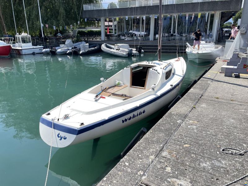 Artekno H-Boot