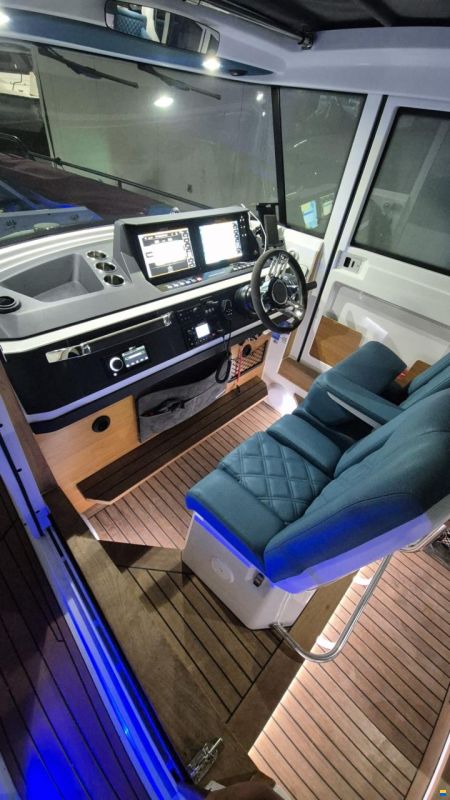 Axopar 28 Brabus Aft Cabin