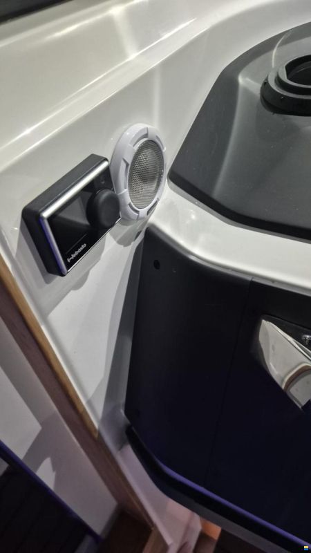 Axopar 28 Brabus Aft Cabin
