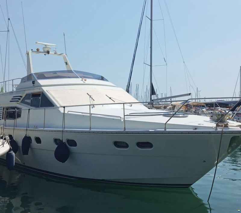 Raffaelli Ouragan 52