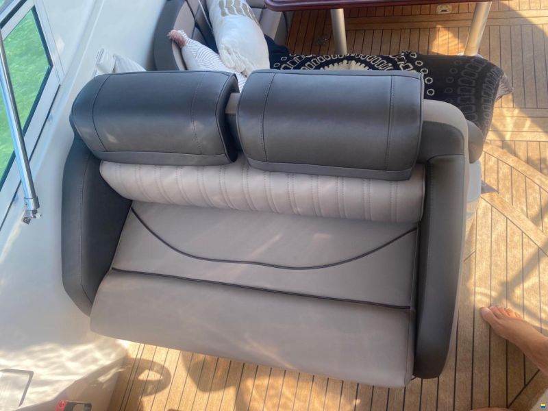 Cruisers 2870 Express