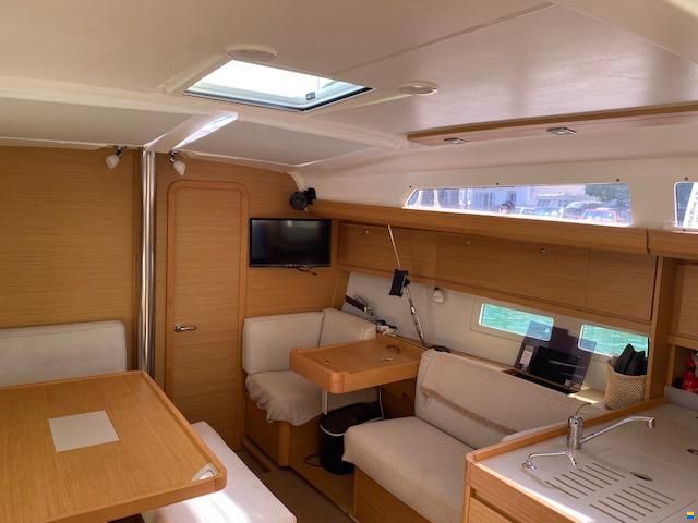 Dufour 412