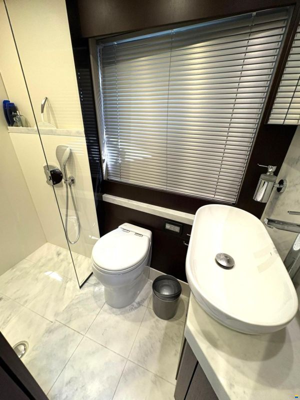 Sunseeker Manhattan 52