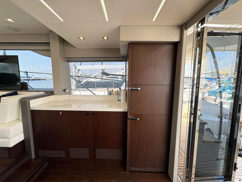 Sunseeker Manhattan 52