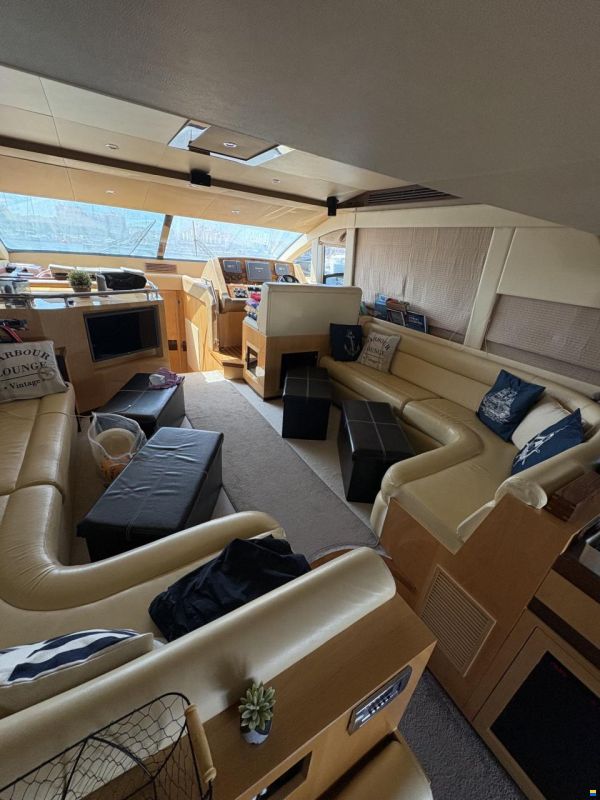 Majesty Yachts Majesty 56 Fly