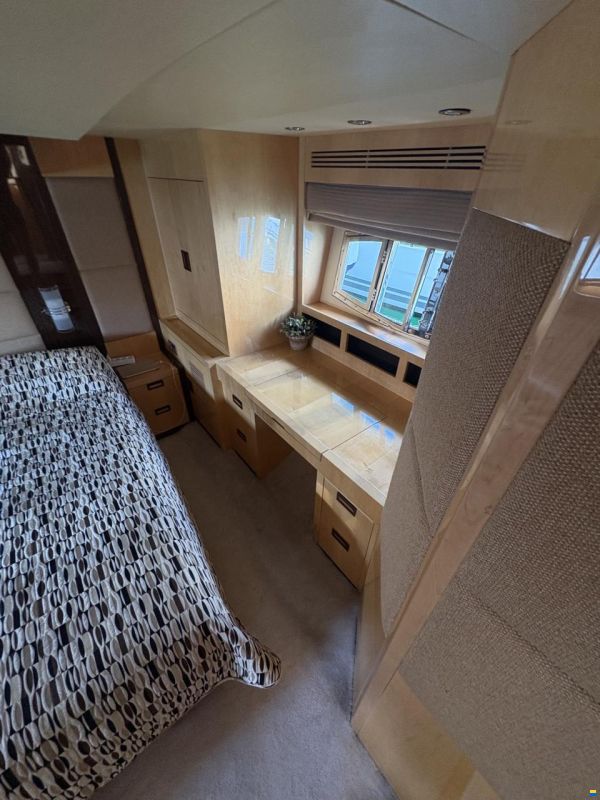 Majesty Yachts Majesty 56 Fly
