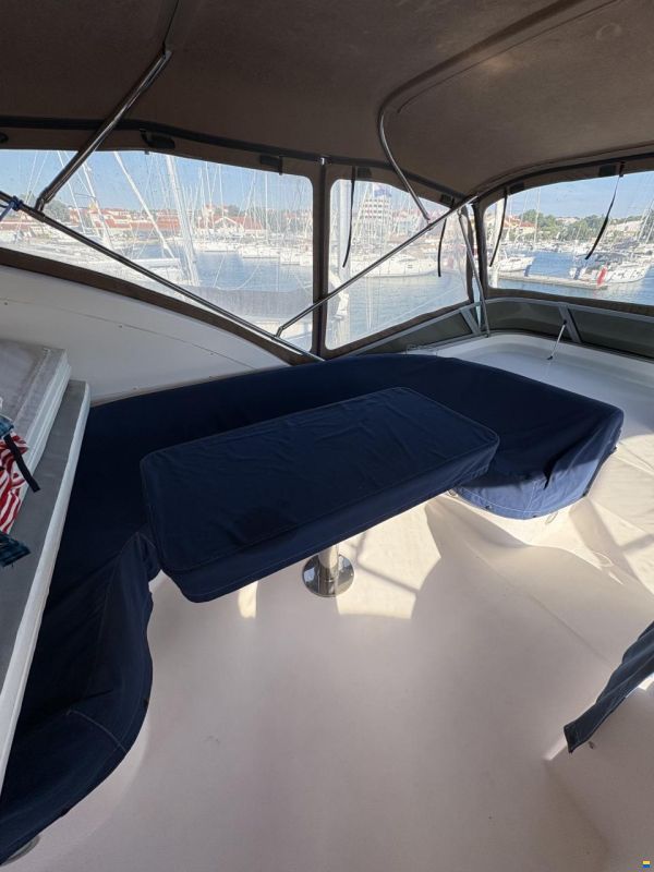 Majesty Yachts Majesty 56 Fly