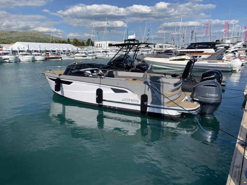 Alfastreet Yachts 25 Cabin Evo