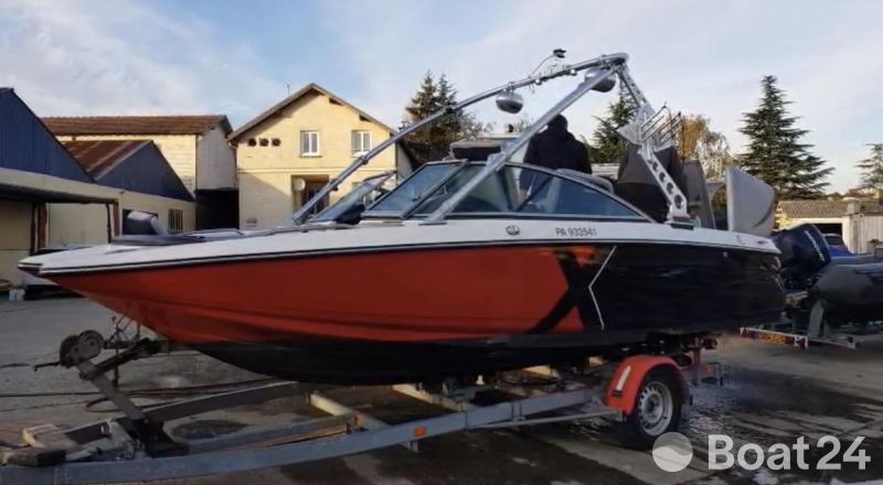 MasterCraft X2