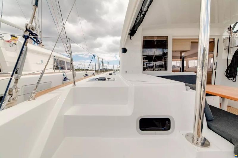 Lagoon 40