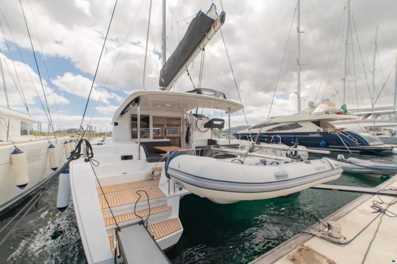Lagoon 40