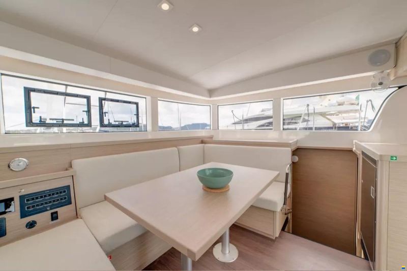 Lagoon 40