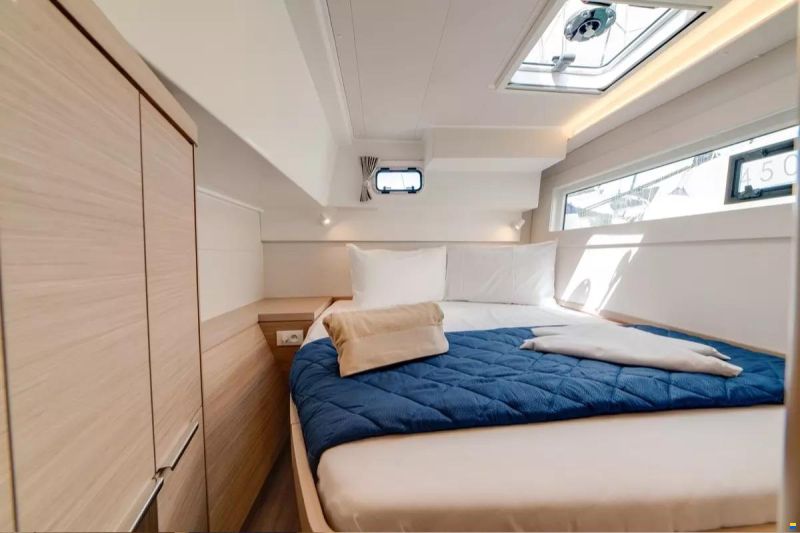 Lagoon 40