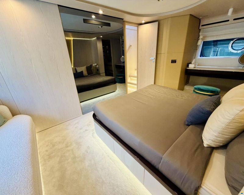 Azimut Fly 78