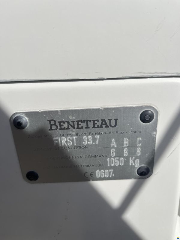 Beneteau First 33,7