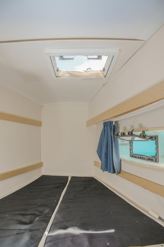 Fountaine Pajot Lucia 40