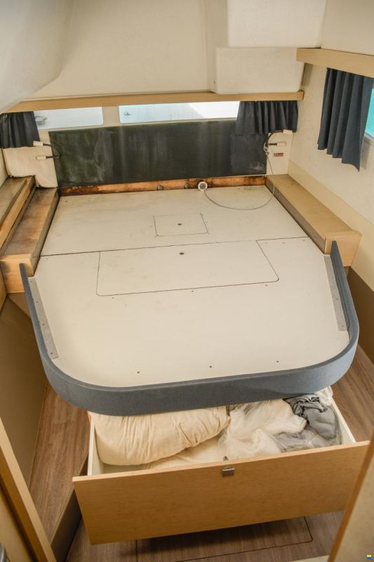 Fountaine Pajot Lucia 40