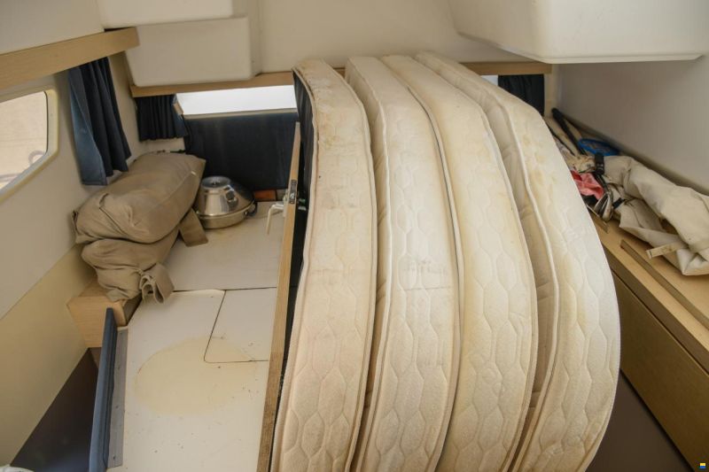 Fountaine Pajot Lucia 40